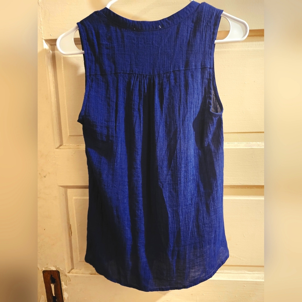 New Directions Button Top Size Small - Picture 2 of 3